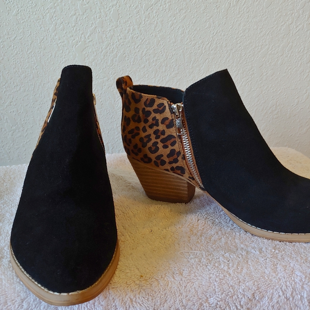 Very Volatile Black and Leopard Ankle Booties Size 10